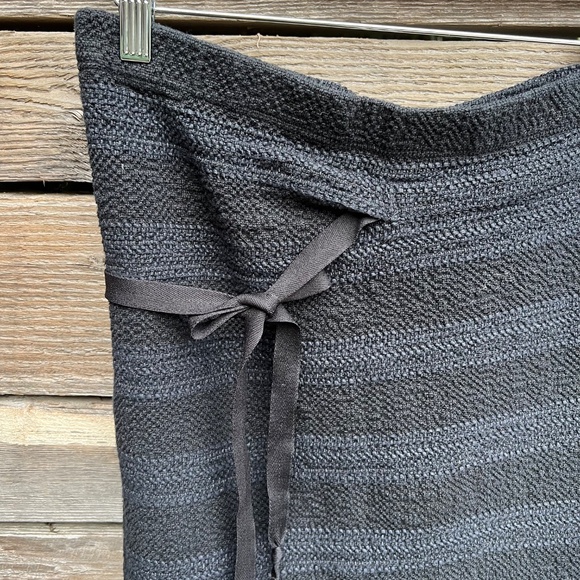 Humanoid - Stretch Knit Pencil skirt in Black - Size OS - Picture 2 of 5